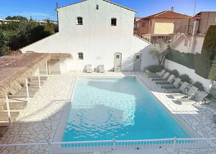 Blanc Sable Hotel